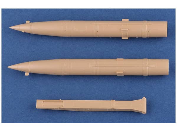 Hobby Boss 1/35 Russian 9K79 Tochka (SS-21 Scarab) IRBM | 6939319255099