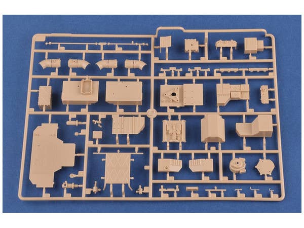 Hobby Boss 1/35 Russian 9K79 Tochka (SS-21 Scarab) IRBM | 6939319255099
