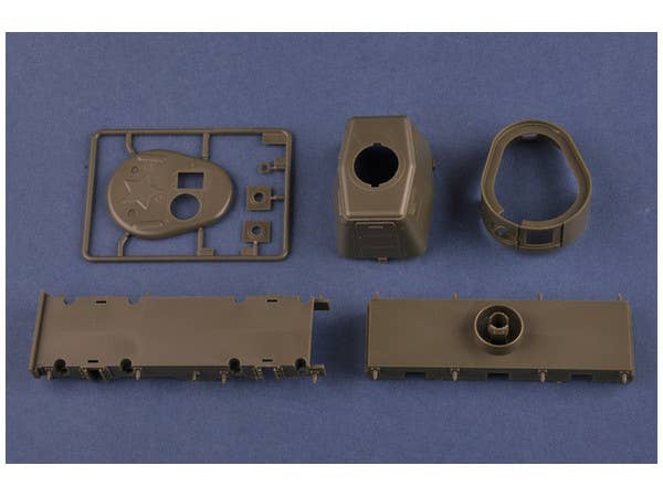 Hobby Boss 1/35 Soviet MBV-2 (late KT-28 Gun) | 6939319255167