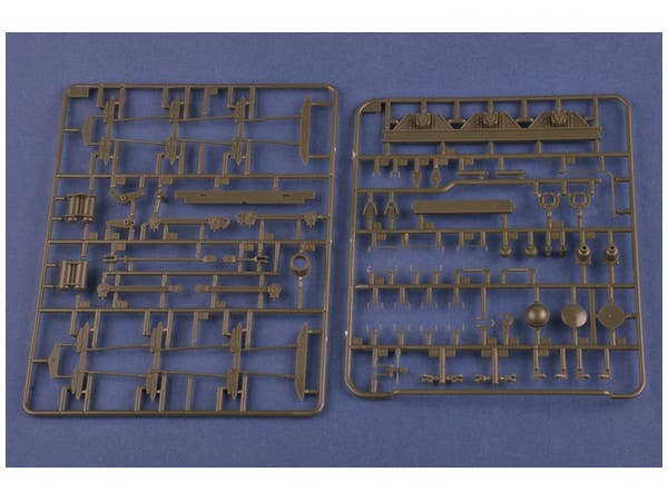 Hobby Boss 1/35 Soviet MBV-2 (late KT-28 Gun) | 6939319255167