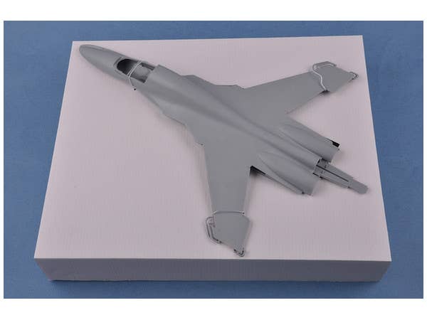 Hobby Boss 1/48 Russian Su-34 Fullback Fighter-Bomber | 6939319217561