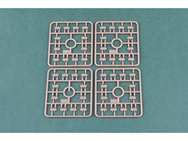 Hobby Boss 1/35 Soviet T-24 Medium Tank | 6939319224934