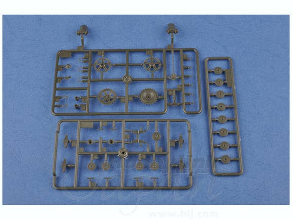 Hobby Boss 1/35 Soviet T-26 Light Infantry Tank Mod.1933 | 6939319224958