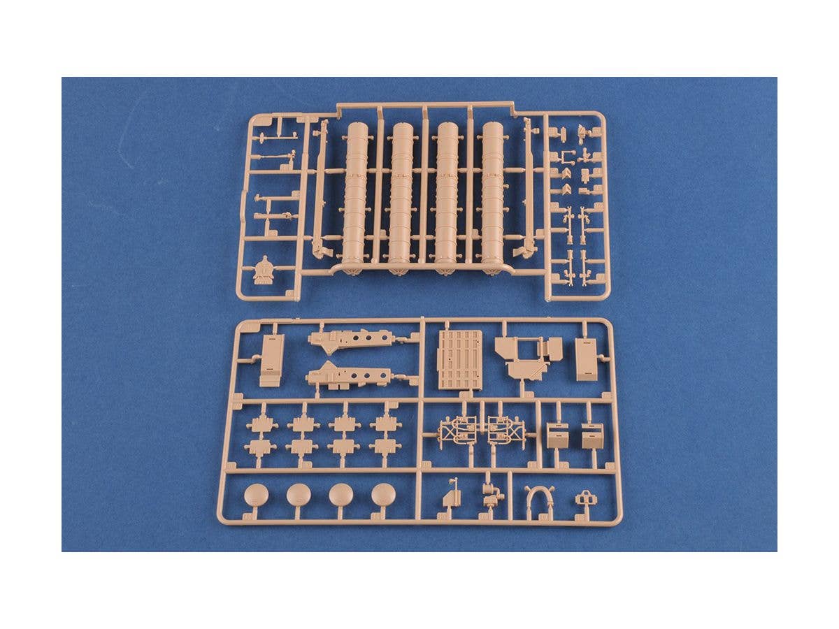Hobby Boss 1/72 48N6E of 5P85S TEL S-300PMU SA-10 GRUMBLE | 6939319229298