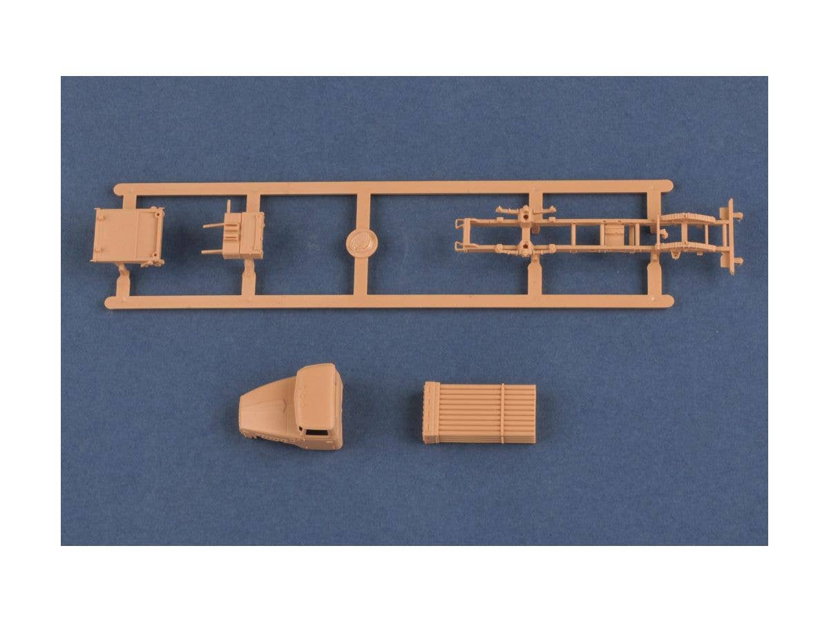 Hobby Boss 1/72 Russian BM-21 Grad Multiple Rocket Launcher | 6939319229311