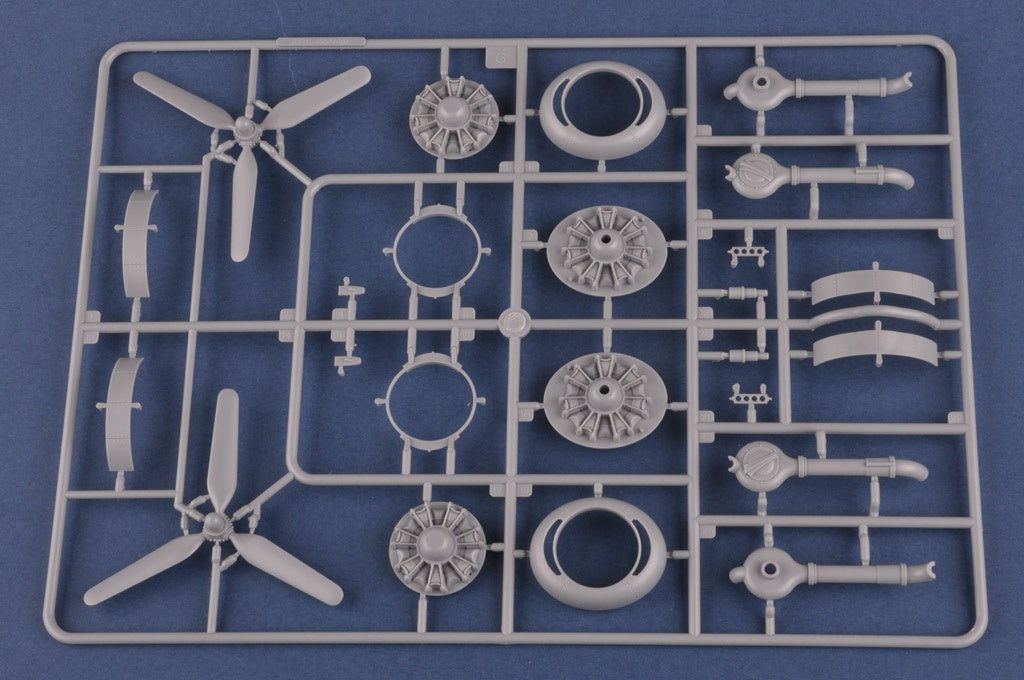 Hobby Boss 1/32 B-24J Liberator | 6939319232113