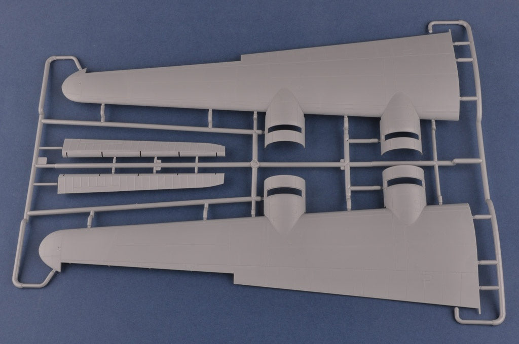 Hobby Boss 1/32 B-24J Liberator | 6939319232113