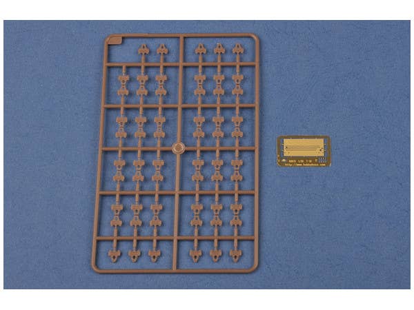Hobby Boss 1/35 Soviet SU-18 SPH | 6939319238757