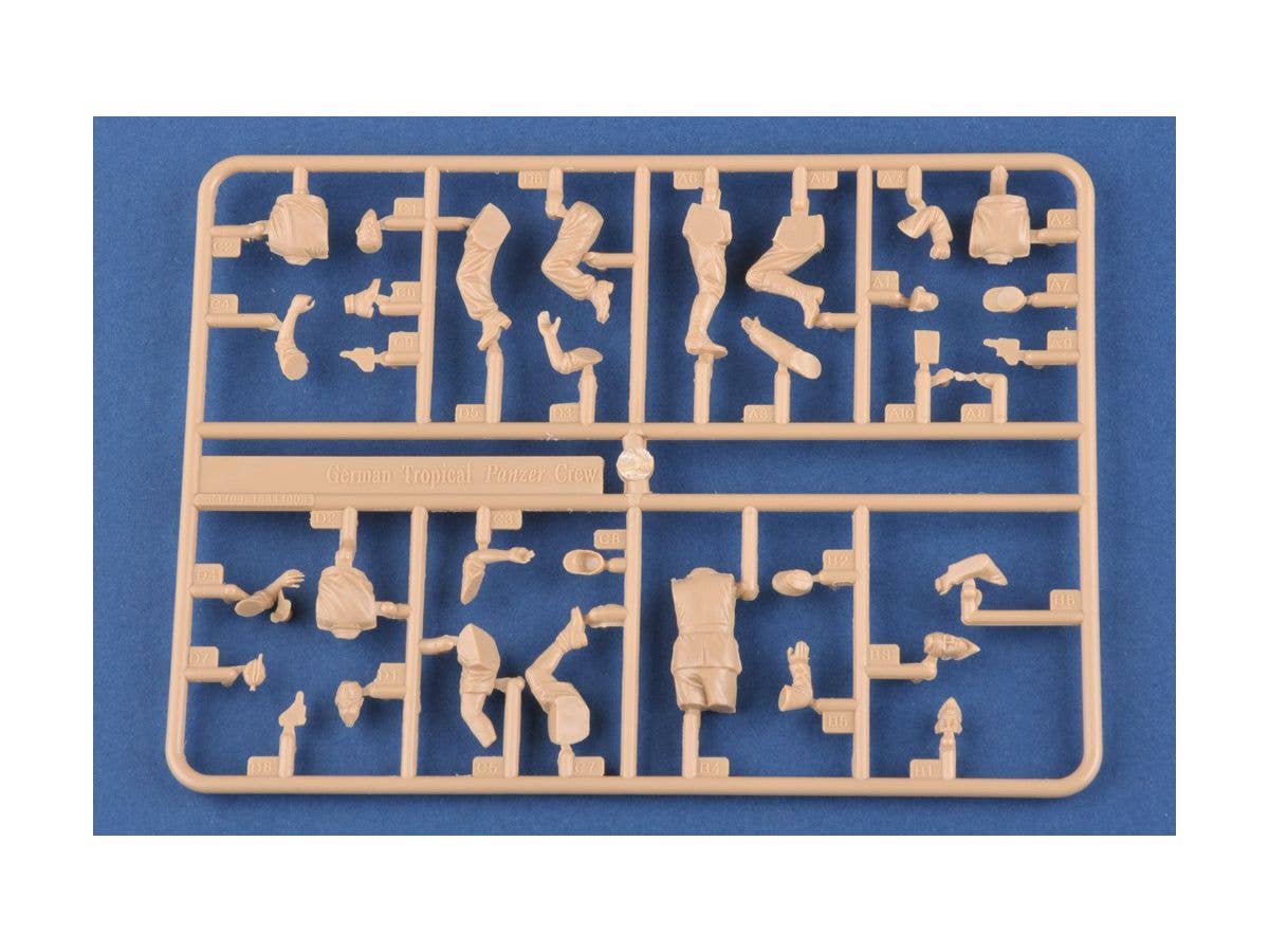 Hobby Boss 1/35 German Tropical Panzer Crew | 6939319244093