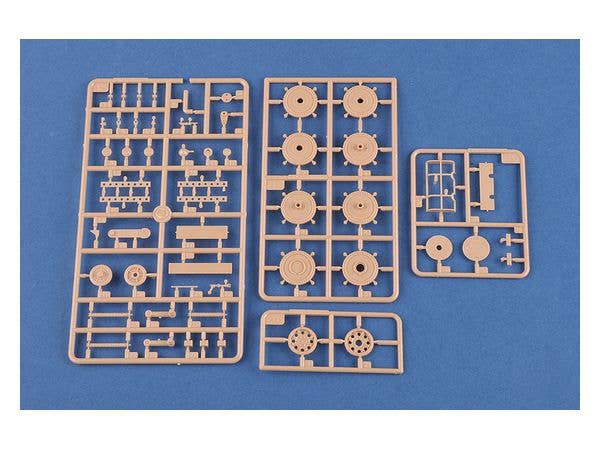Hobby Boss 1/35 Soviet BT-2 Tank(late) | 6939319245168