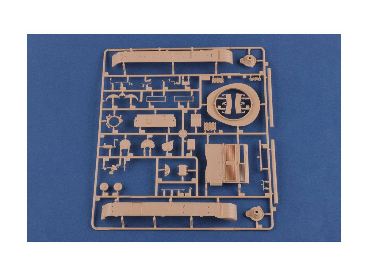 Hobby Boss 1/35 PLA Type-59-D Medium Tank | 6939319245410