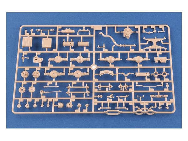 Hobby Boss 1/35 Ukraine KrAZ-6322 “Soldier” Cargo Truck | 6939319255129