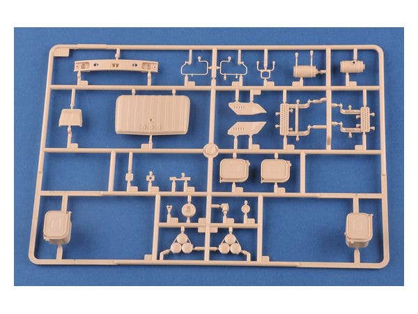 Hobby Boss 1/35 Ukraine KrAZ-6322 “Soldier” Cargo Truck | 6939319255129