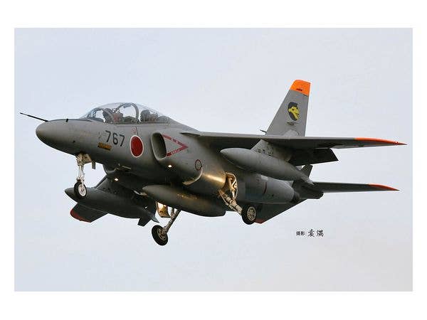 Hobby Boss 1/72 JASDF T-4 Trainer | 6939319272669