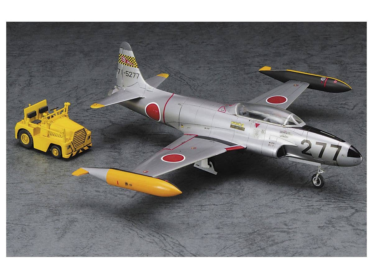 Hasegawa 1/72 T-33A Shooting Star with Tractor Model | 4967834023635