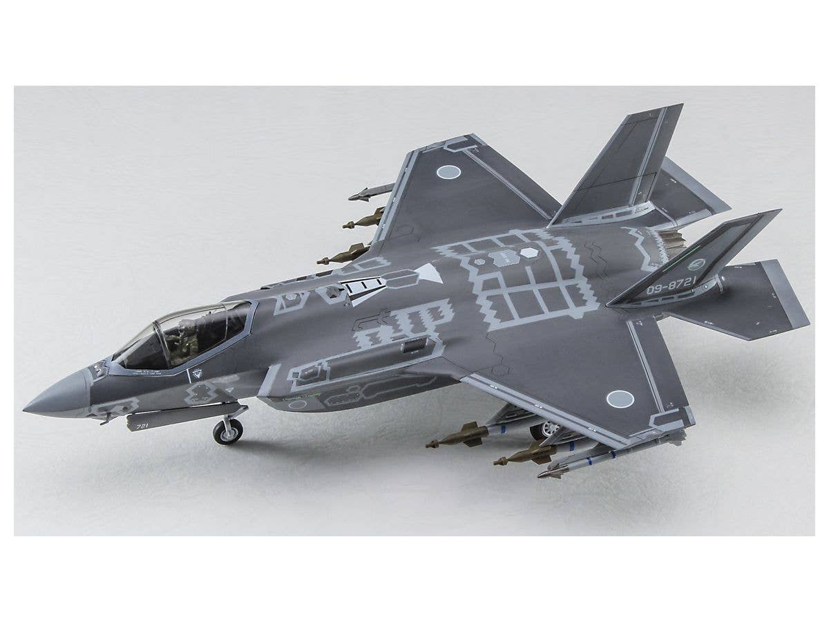 Hasegawa 1/72 F-35A Lightning II (A Version) 'Beast Mode J.A.S.D.F.', Limited Edition | 4967834023666