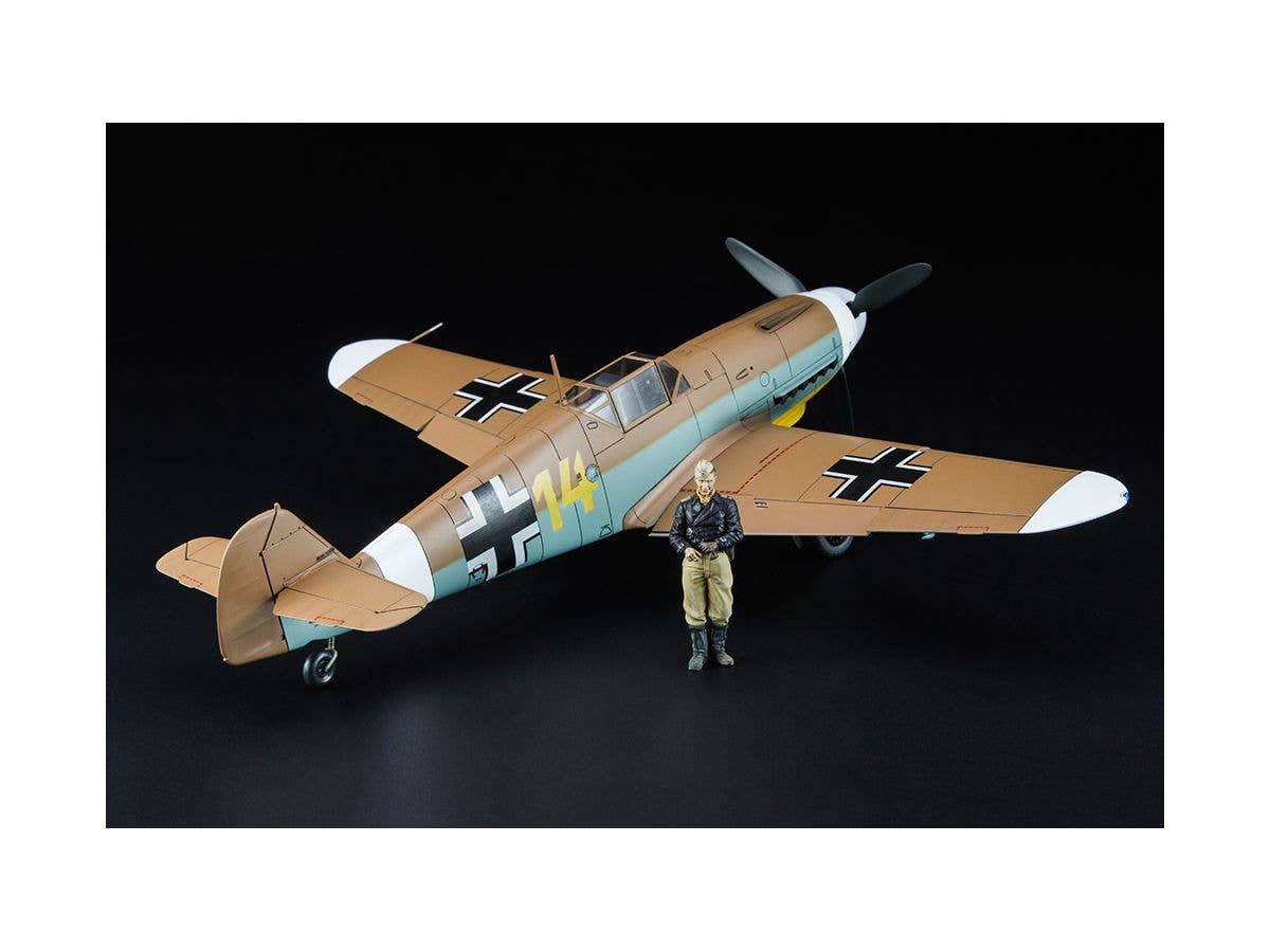 Hasegawa 1/48 Messerschmitt Bf109F-4 Trop 'Star of Africa (MARSEILLE)' w/ Figure | 4967834074910