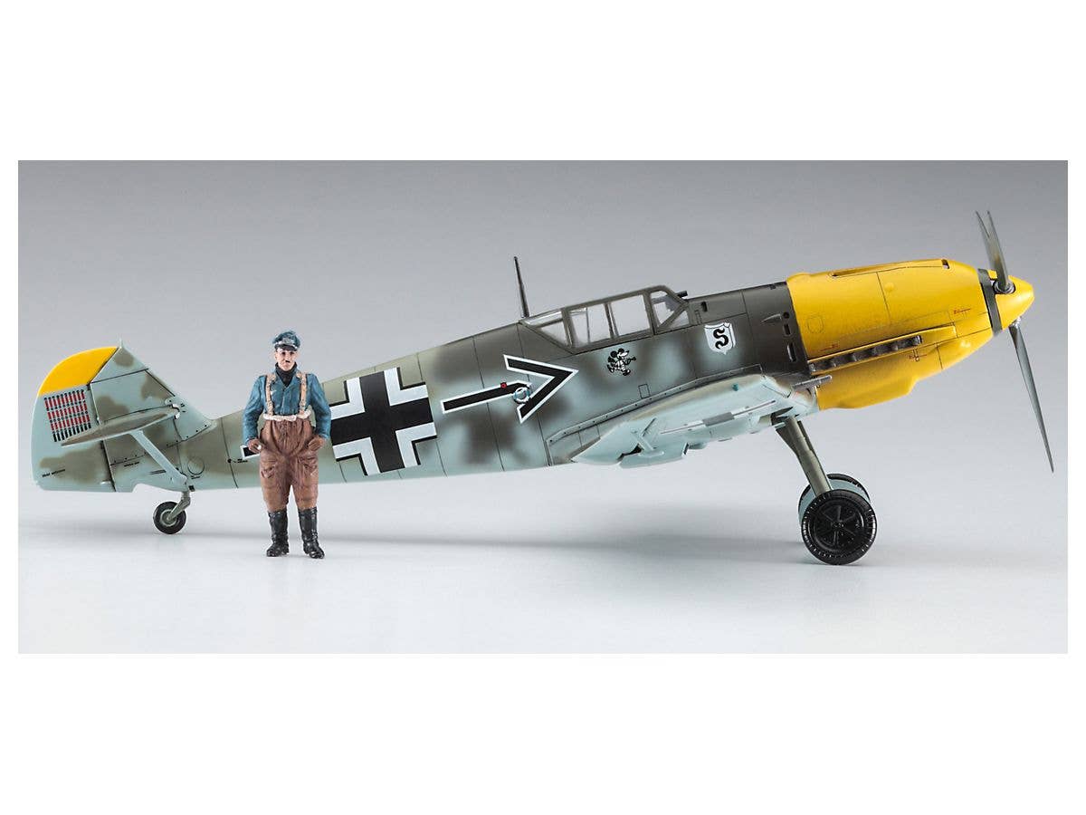Hasegawa 1/48 Bf109E-4/N 'Galland' with Ace Pilot Adolf Galland Resin Figure | 4967834075009