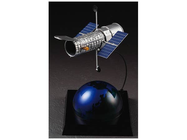 Hasegawa 1/200 SPACE SHUTTLE ORBITER & HUBBLE SPACE TELESCOPE | 4967834106765