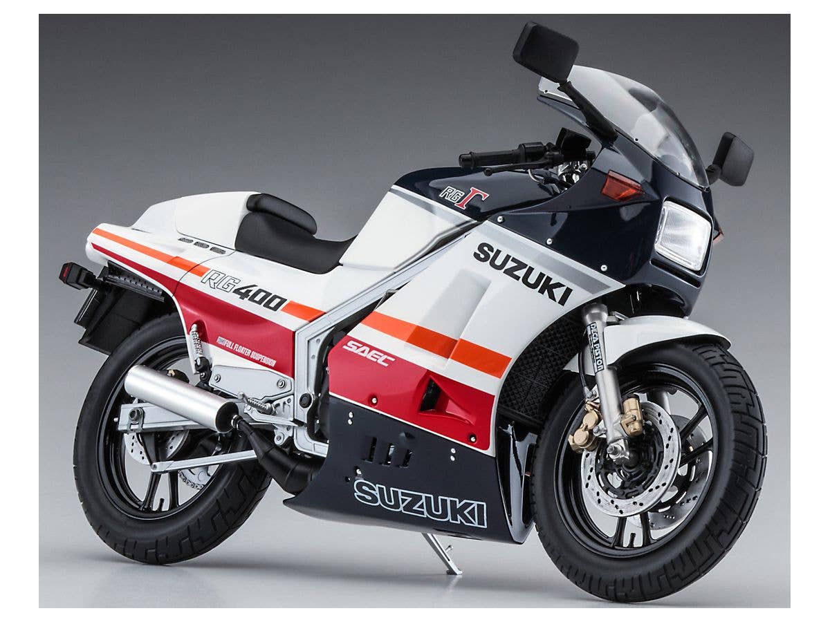 Hasegawa 1/12  SUZUKI RG400Γ EARLY VERSION "RED/WHITE COLOR" w/Under Cowl | 4967834217324