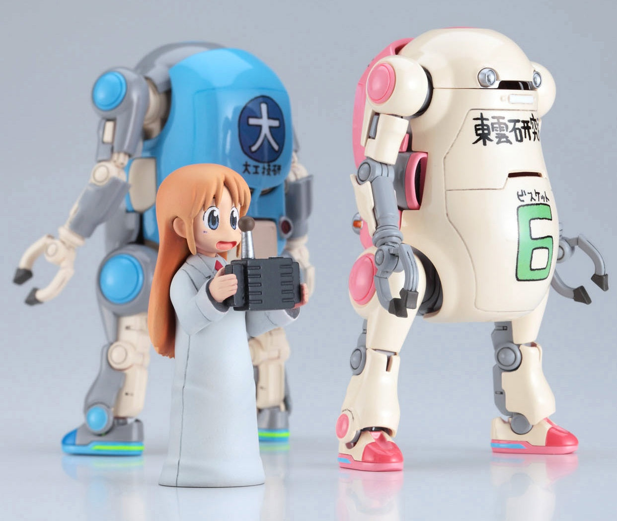 Hasegawa 1/35 MechatroWeGo No.18 “Warm & Cool”［Shinonome Laboratory］ + Bonus Sticker   (Two kits in the box)(4967834647961)