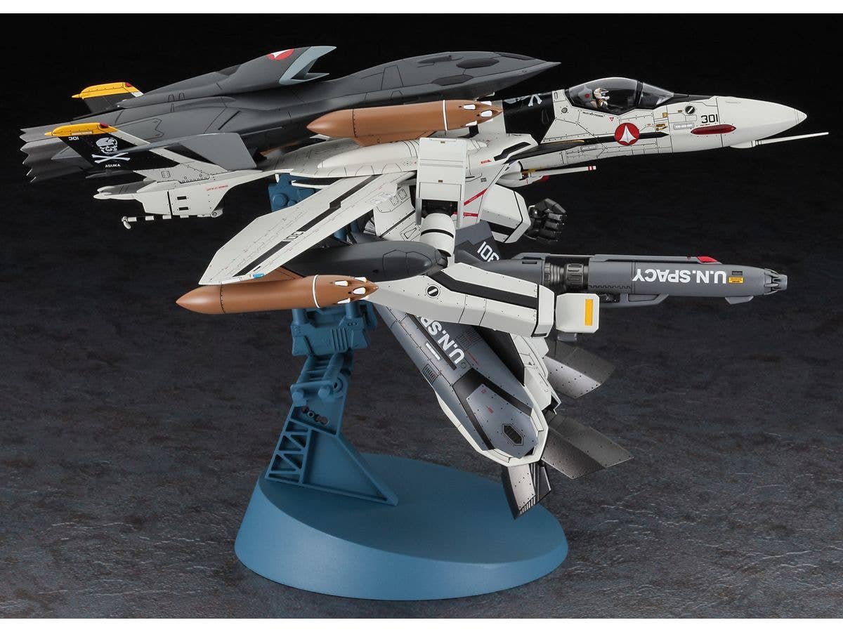 Hasegawa 1/72 VF-0S GERWALK w/GHOST "MACROSS ZERO" | 4967834658899
