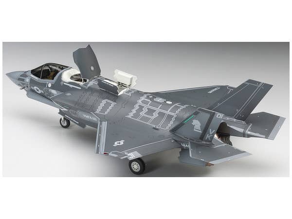 Hasegawa [E46] 1:72 F-35 LIGHTNING II (B Version) U.S.MARINE | 4967834015760