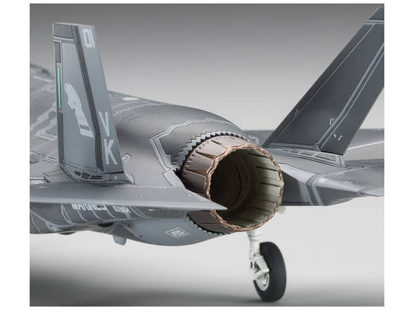 Hasegawa [E46] 1:72 F-35 LIGHTNING II (B Version) U.S.MARINE | 4967834015760