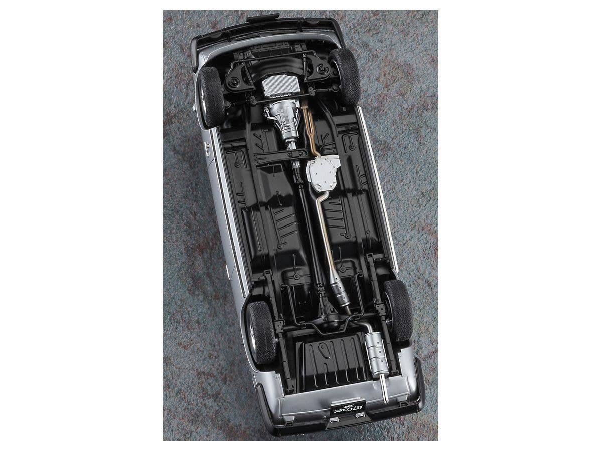 Hasegawa [HC50] 1:24 ISUZU 117 COUPÉ LATE VERSION | 4967834211506