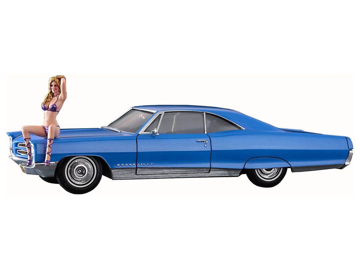 Hasegawa 1/24 1966 American Coupe Type P W/Blond Girl's Figure | 4967834522244