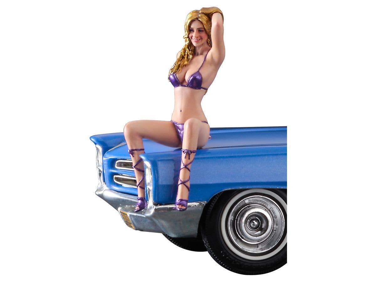 Hasegawa 1/24 1966 American Coupe Type P W/Blond Girl's Figure | 4967834522244