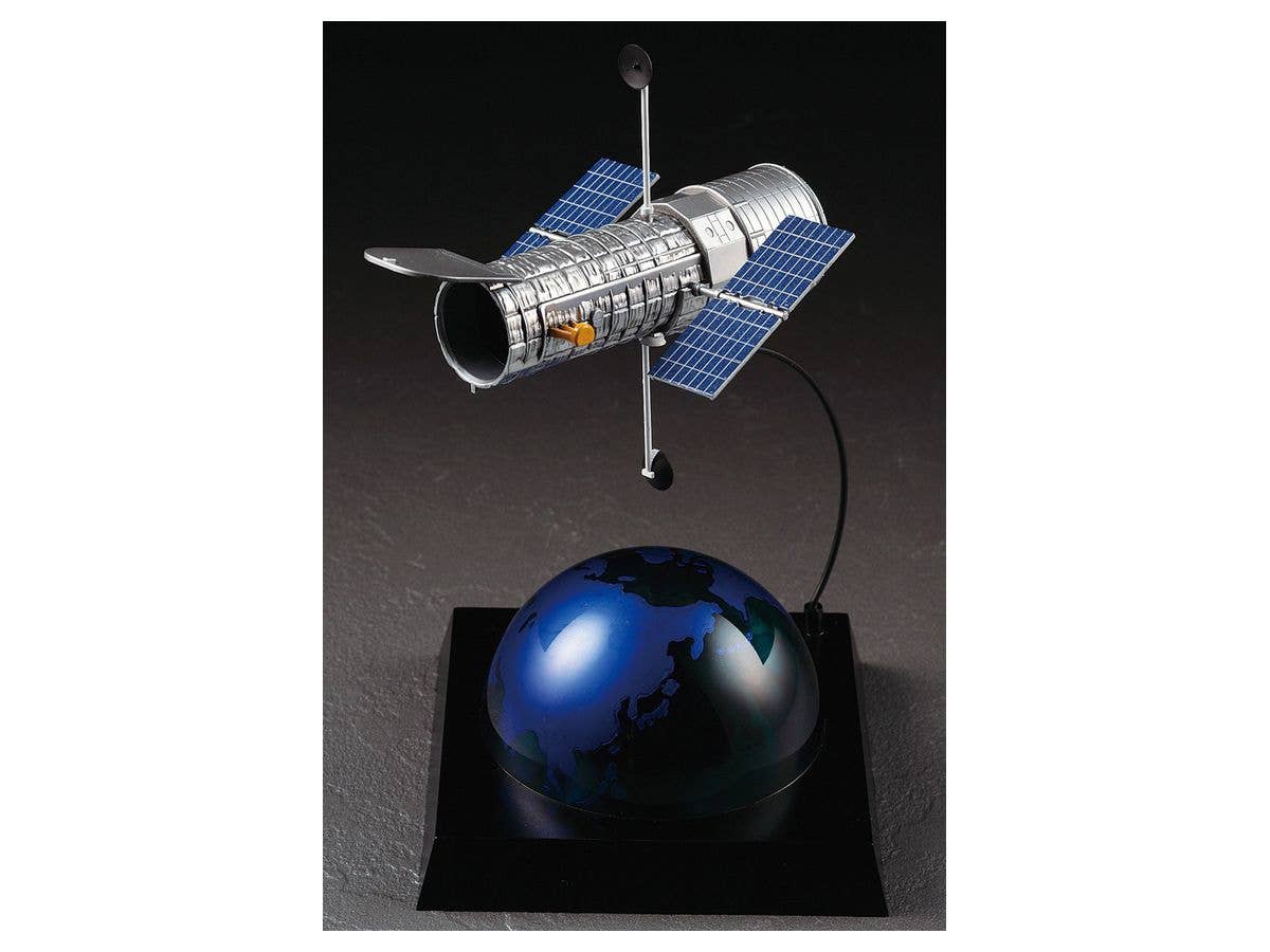 Hasegawa 1/200 Hubble Space Telescope "The Repair 20th Anniversary" | 4967834523265