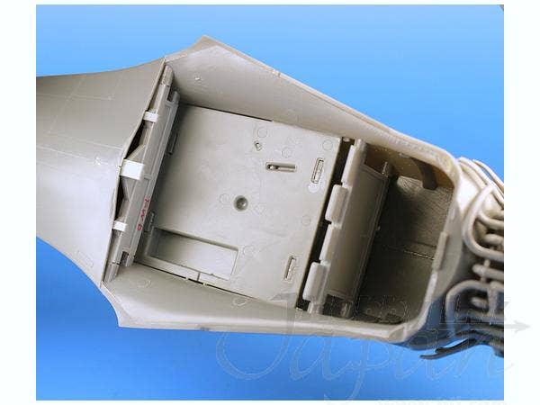 Hasegawa [ST32] 1:32 MITSUBISHI J2M3 RAIDEN (JACK) TYPE 21 | 4967834088825