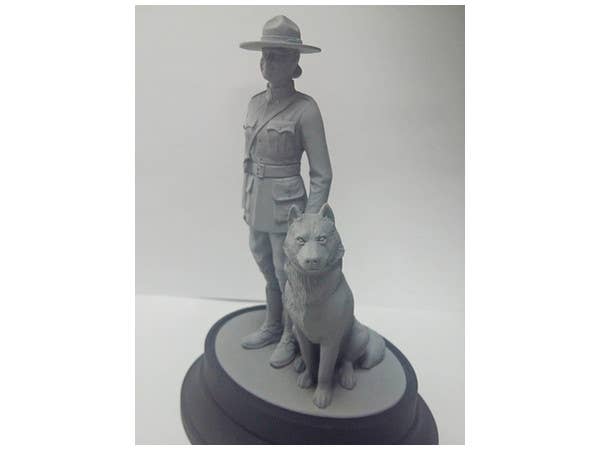 ICM 1/16 RCMP Female Officer with dog | 4823044405336