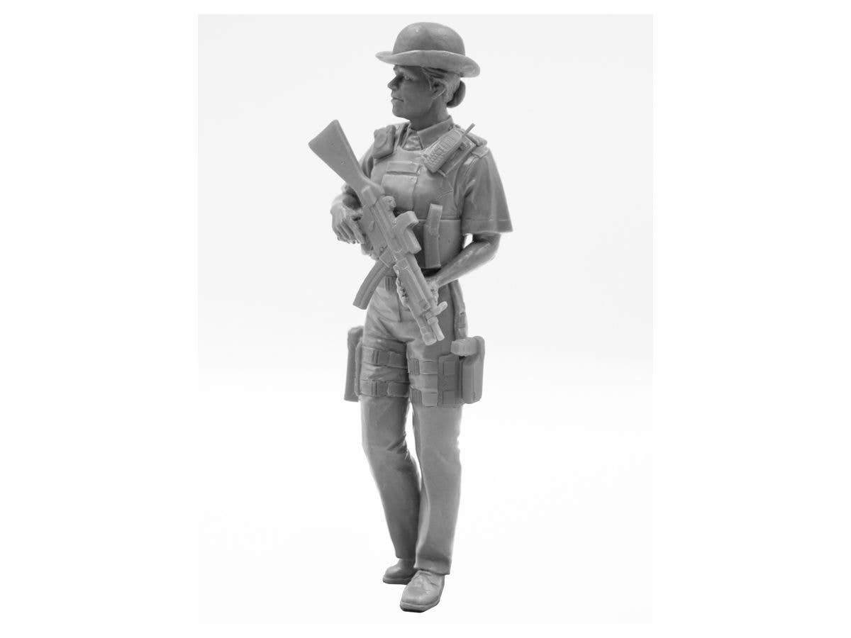 ICM 1/16 British Police Female Officer (100% new molds) | 4823044405640