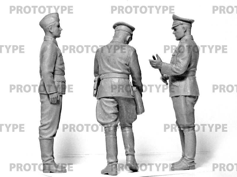 ICM 1/24 WWII German Staff Personnel (100% new molds), Figure