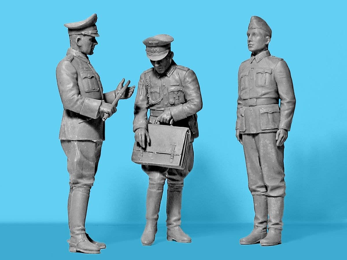 ICM 1/24 Type G4 Car with MG 34 and German Staff Personnel | 4823044410187