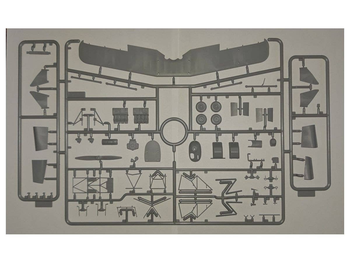 ICM 1/32 Ki-86a/K9W1 Cypress, WWII Japan Training Aircraft | 4823044405855