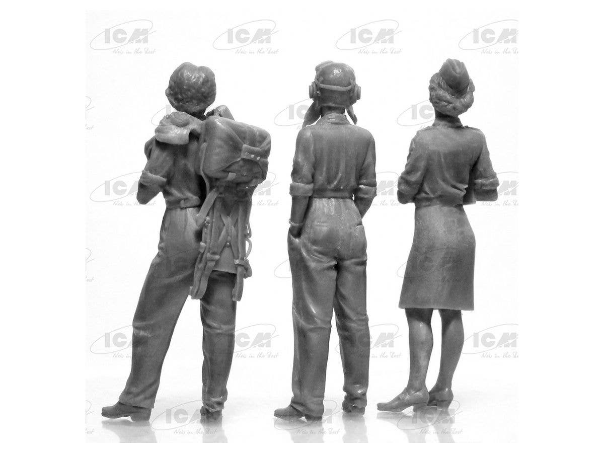 ICM 1/32 US WASP (1943-1945) (3 figures) (100% new molds) | 4823044406098