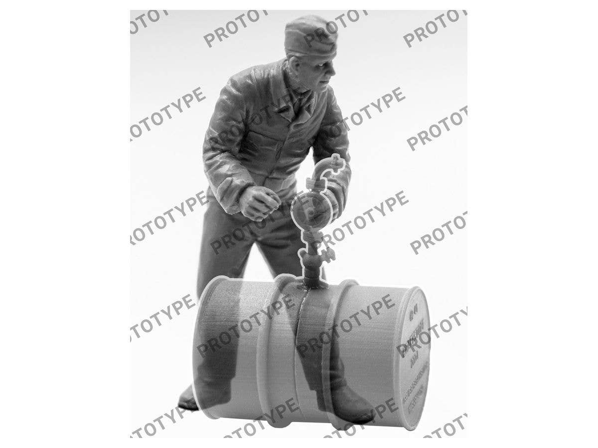 ICM 1/32 German Luftwaffe Ground Personnel (1939-1945) (3 figures) (100% new molds) | 4823044406104