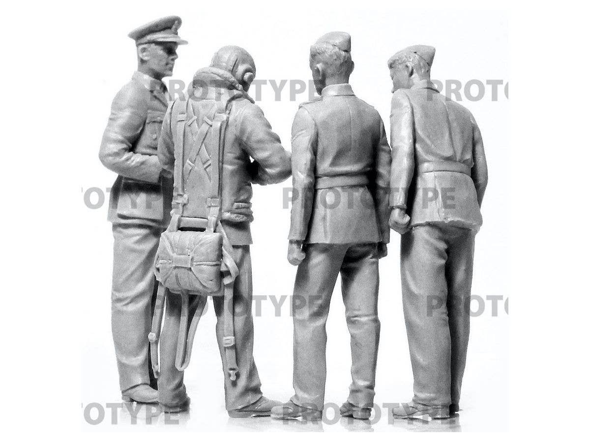 ICM 1/32 WWII RAF Cadets (100% new molds) | 4823044408047