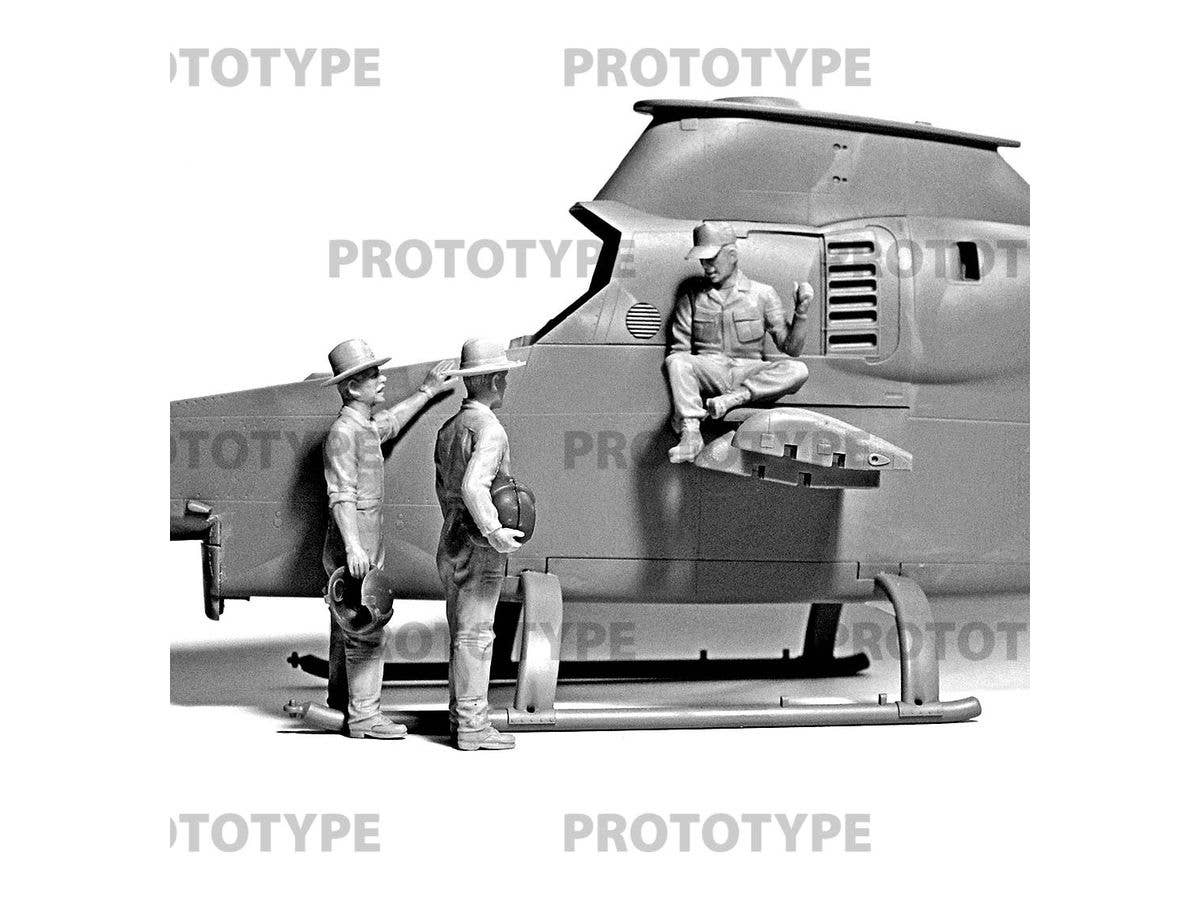 ICM 1/32 US Helicopter Pilots (Vietnam War) (100% new molds) | 4823044408054