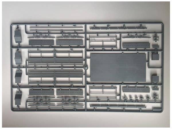 ICM 1/35 Soviet Six-Wheel Army Truck | 4823044404018