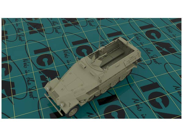 ICM 1/35 Sd.Kfz.251/1 Ausf.A, WWII German Armoured Personnel Carrier | 4823044404599