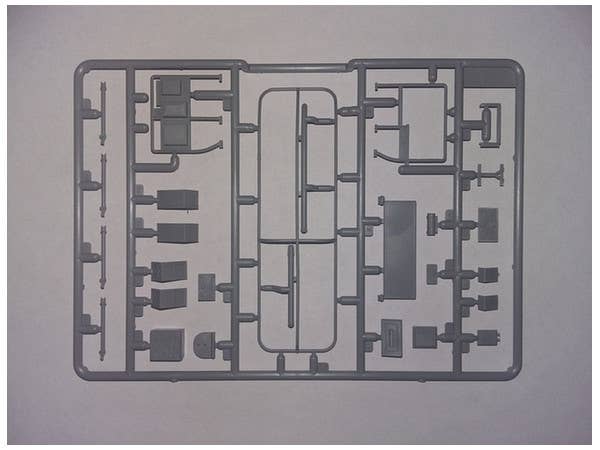 ICM 1/35 Sd.Kfz.251/6 Ausf.A, WWII German Armoured Command Vehicle | 4823044405039