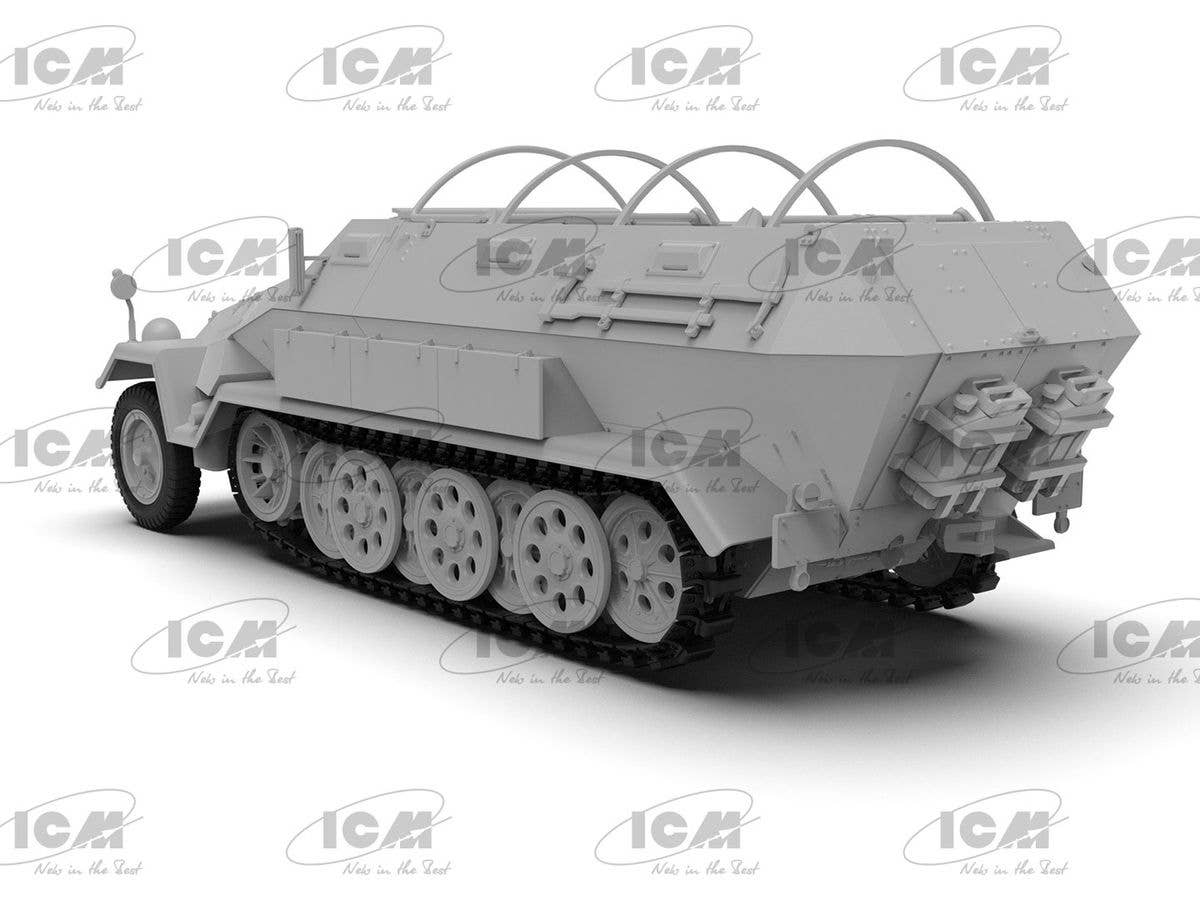 ICM 1/35 Sd.Kfz.251/8 Ausf.A 'Krankenpanzerwagen', WWII German Ambulance, Vehicle | 4823044409679