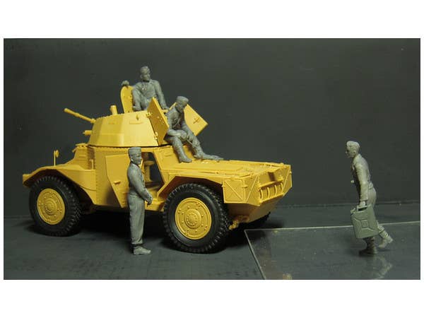 ICM P 204 (f) with German Armoured Vehicle Crew | 4823044405091