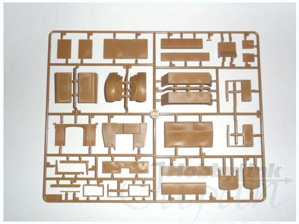 ICM 1/35 Henschel 33 D1 Kfz.72, WWII German Radio Communication Truck | 4823044402731