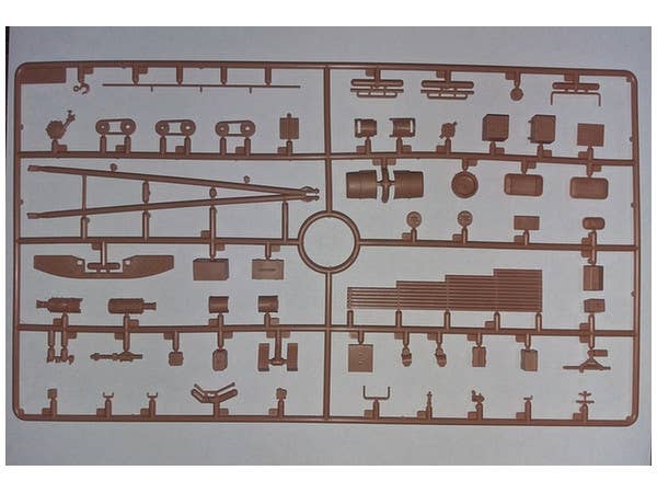 ICM 1/35 ZiL-131 MTO-AT, Soviet Recovery Truck | 4823044404605