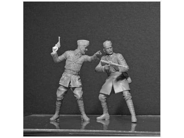 ICM 1/35 Greek Evzones (1940-1941) (4 figures) | 4823044403417
